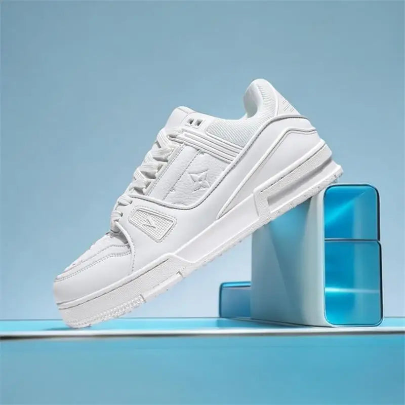 Best-selling versatile fashion sports shoes soft sole height-enhancing casual sports shoes:L