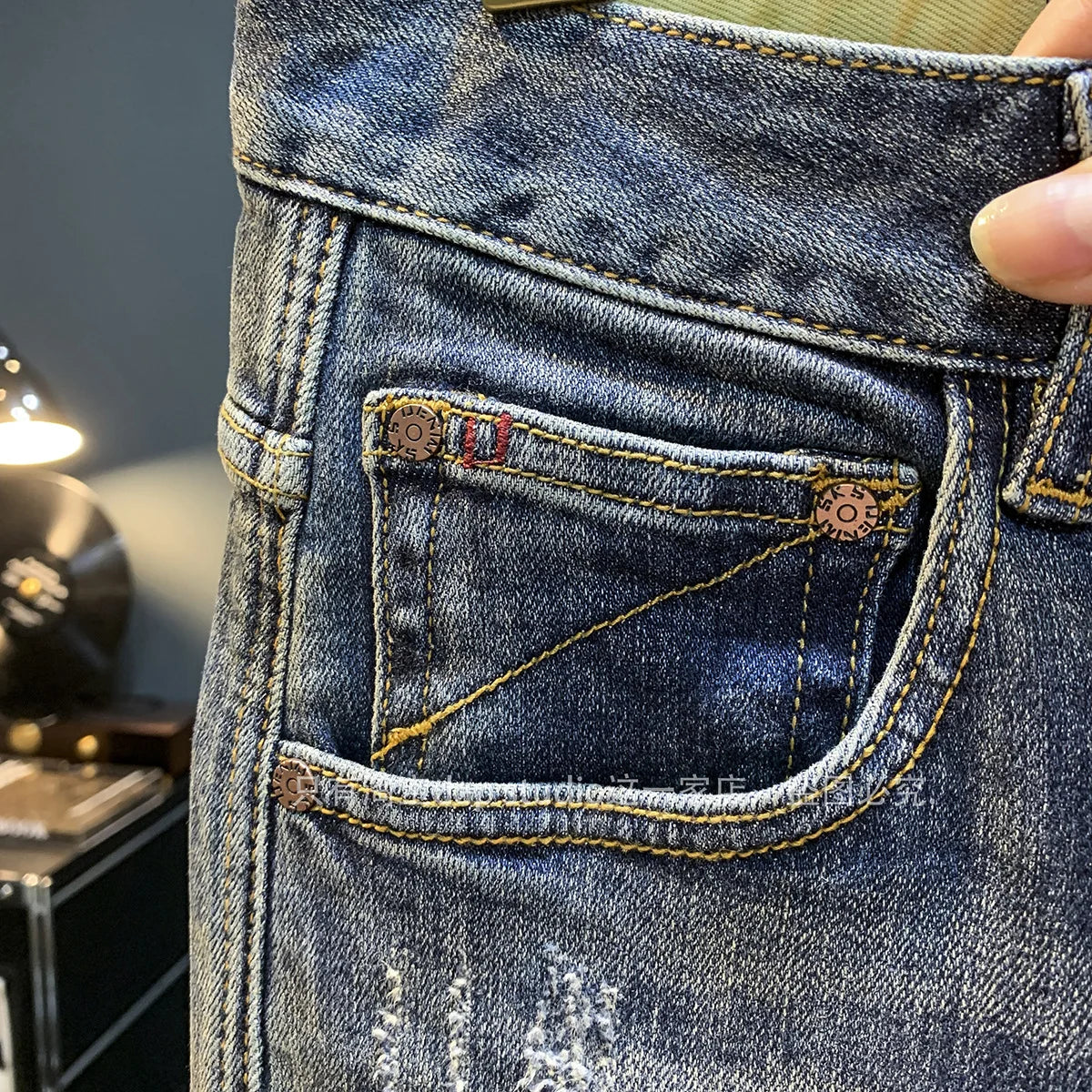 Light Luxury Jeans for Men 2024 Autumn Retro Distressed Casual Trousers Fashion Street Skinny Denim Pants