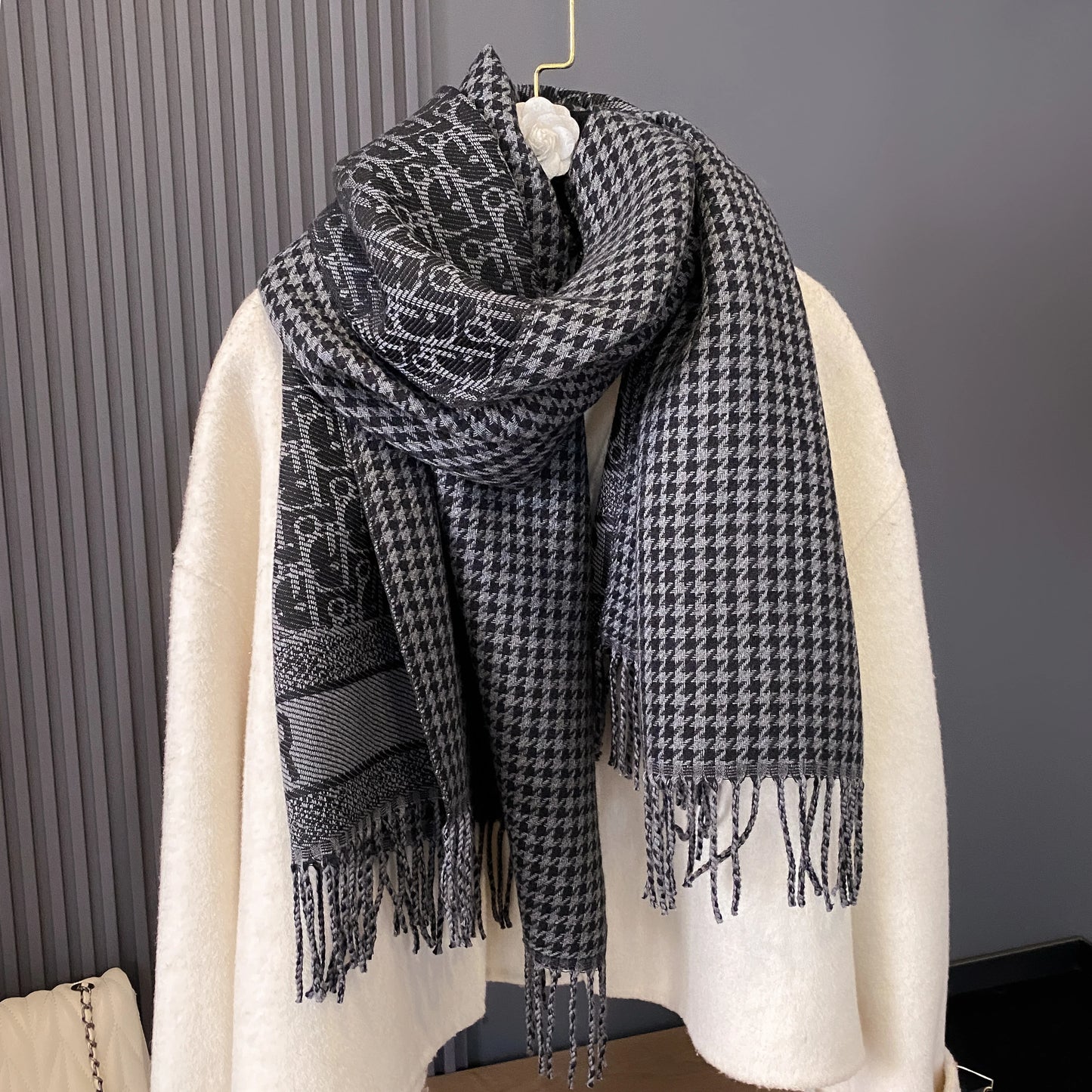 2024 Luxury Women Cashmere Winter Scarf Stripe Print Female Foulard Pashmina Large Double-sided Thick Warm Shawl Blanket Wraps