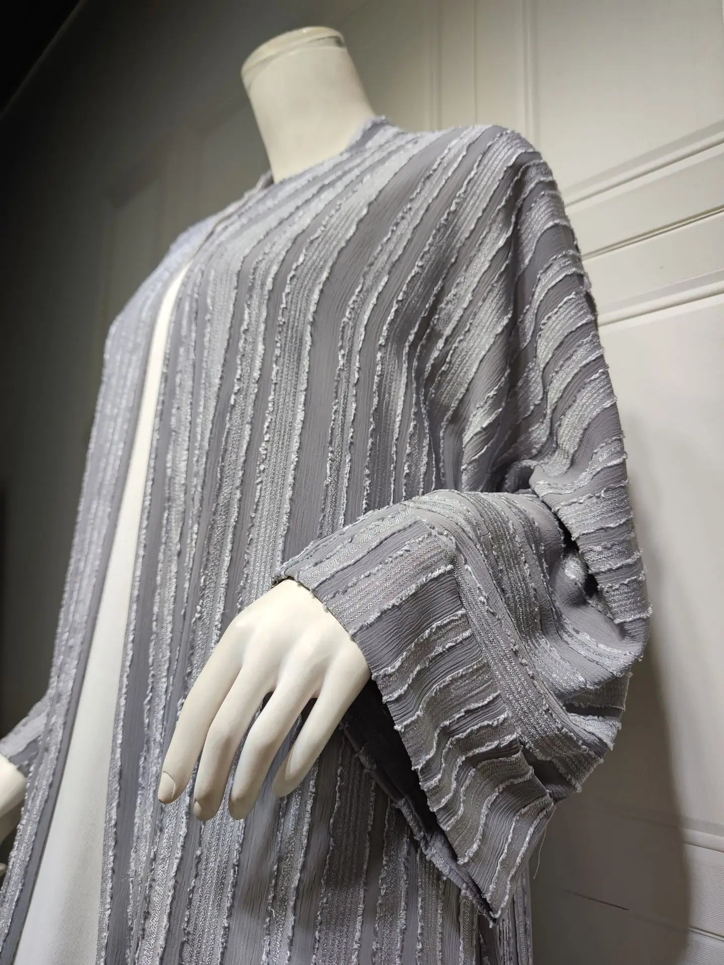 2024 New Fashion Muslim Kimono Abaya Solid Striped Retro Ethnic Cardigan Robe Dubai Middle Eastern Saudi Arabia Eid Clothes