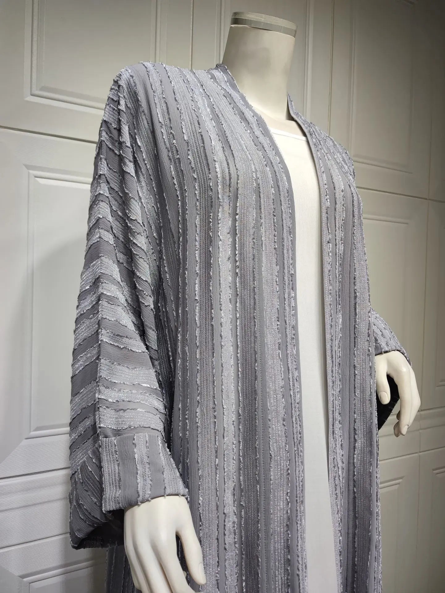 2024 New Fashion Muslim Kimono Abaya Solid Striped Retro Ethnic Cardigan Robe Dubai Middle Eastern Saudi Arabia Eid Clothes