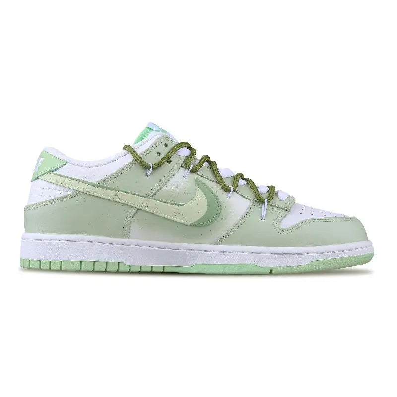 【Customize】Nike Dunk Skateboarding Shoes Men Sneakers shoes DV0831-105