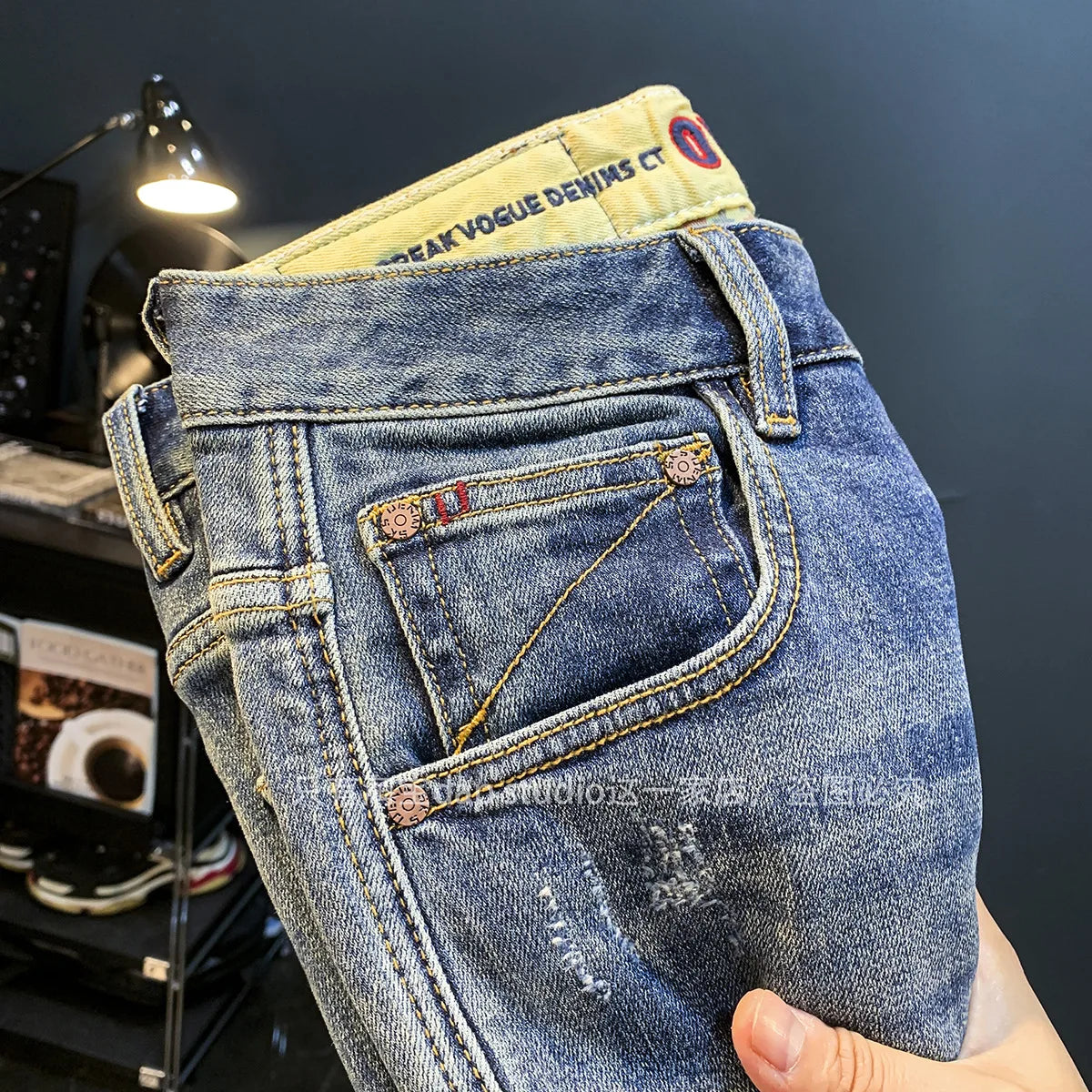 Light Luxury Jeans for Men 2024 Autumn Retro Distressed Casual Trousers Fashion Street Skinny Denim Pants