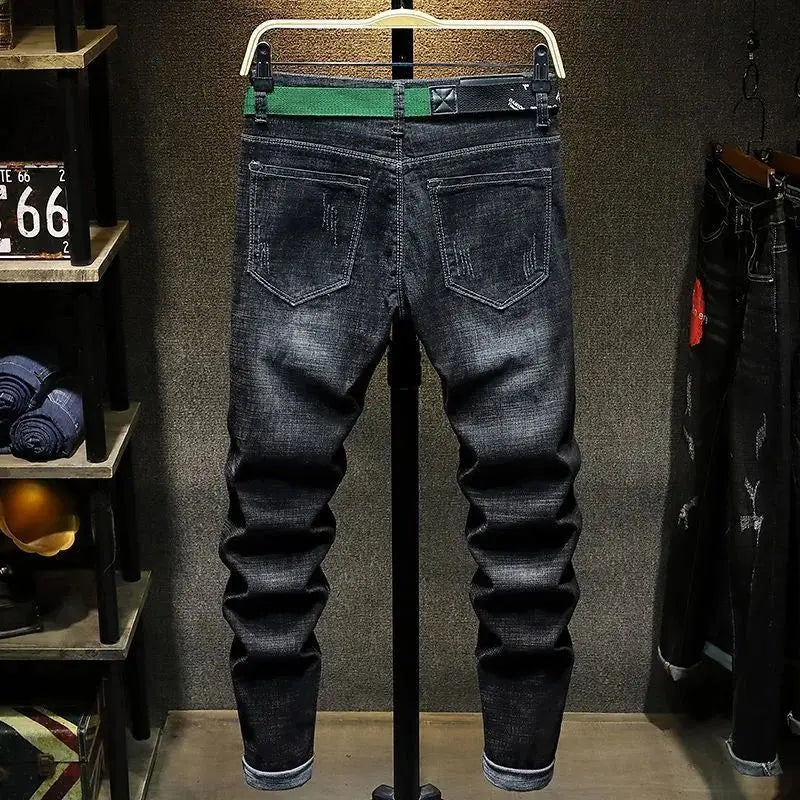 Fashion High-end Korean Luxury Streetwear Punk Casual Slim Fit Denim Jeans for Spring and Autumn with 3D Embroidery Design Jeans