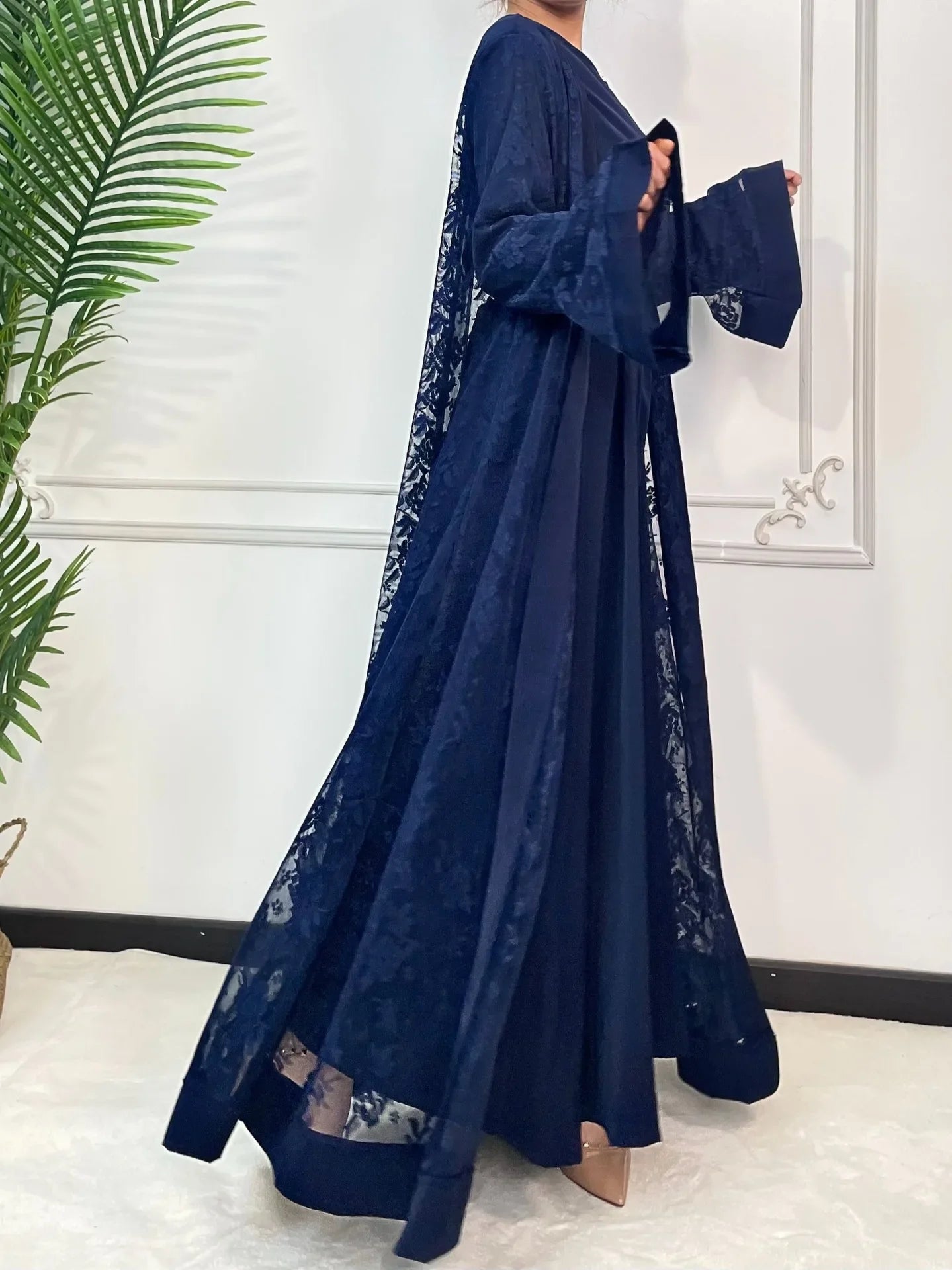 Arabian Dubai Abayas Women Clothes Loose Lace with Flowers Muslim Dress Women Long Sleeve Kaftan Traditiona Lislamic Clothing