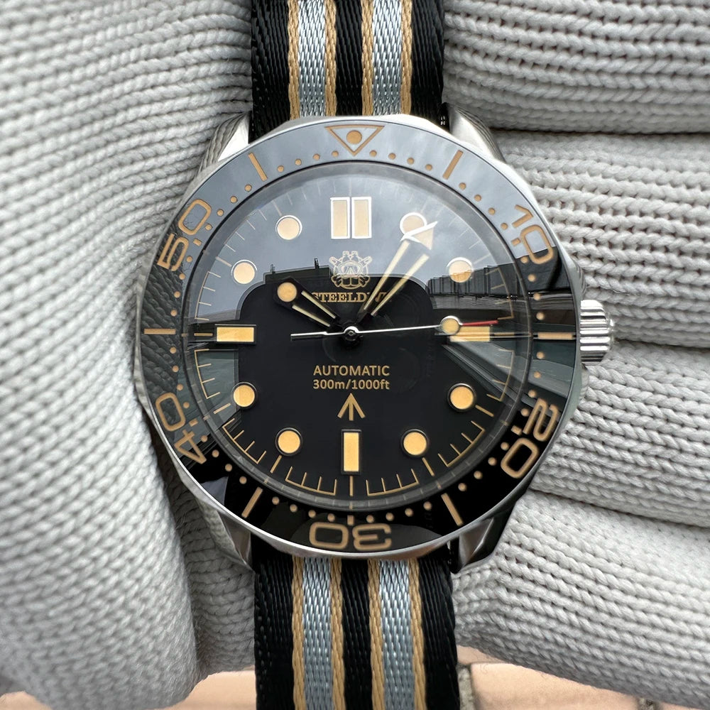STEELDIVE SD1957 Best Seller 42MM Ceramic Bezel 300M Waterproof Super Luminou Sapphire Glass NH35 Automatic Men Dive Watch Reloj