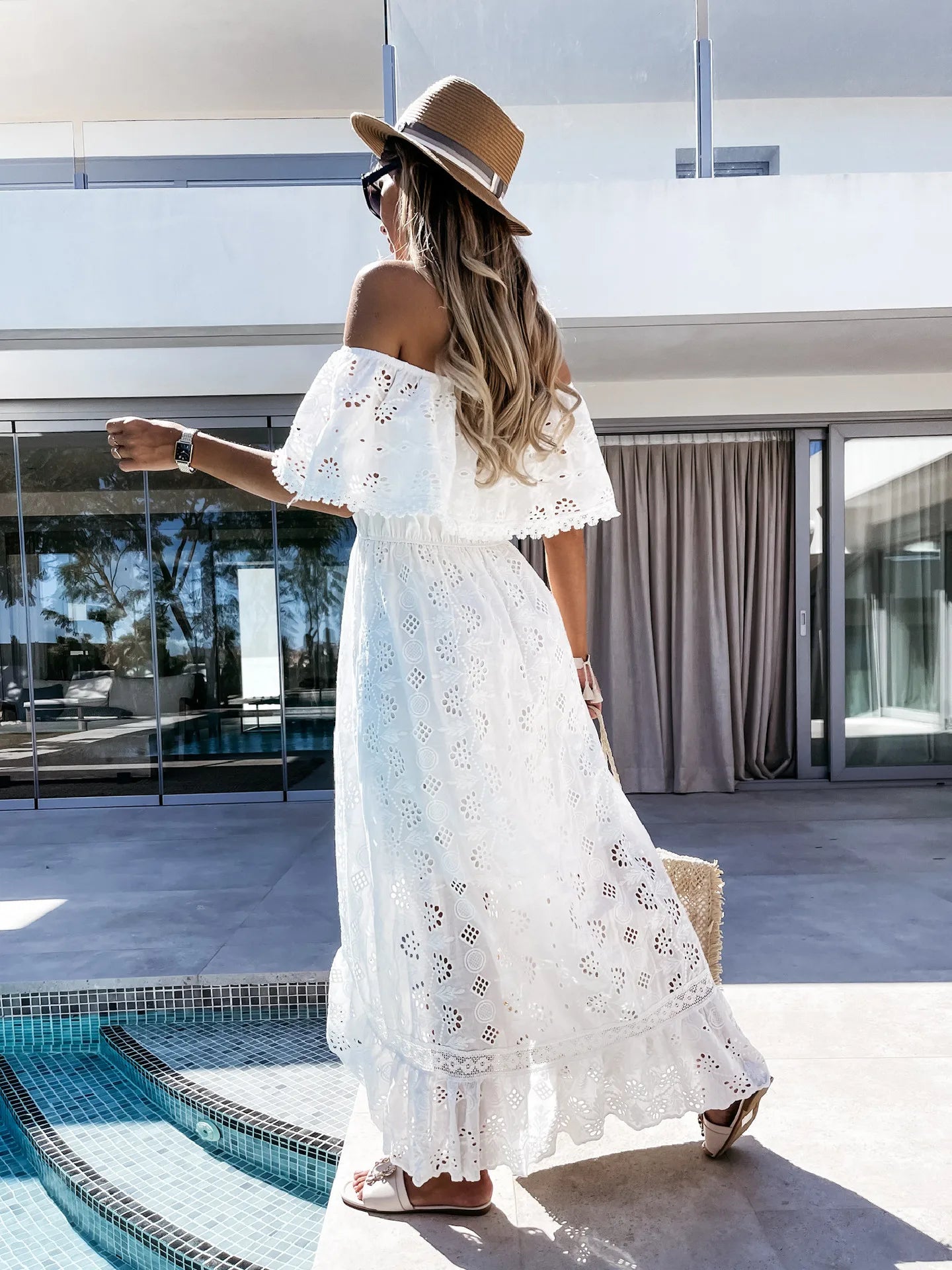Women Casual Bohemian Style Long Dress Sexy Strapless Off The Shoulder Lace Tassel High Waist Big Hem Hollow Out Vestidos Summer