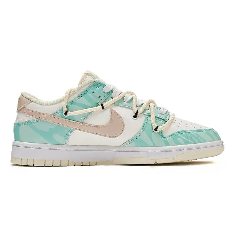 【Customize】Nike Dunk Skateboarding Shoes Men Sneakers shoes DJ6188-100